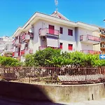 Oda ve Kahvaltı A Casa Di Cecy 4*