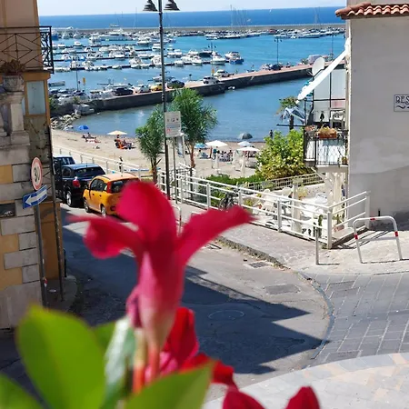 A Casa Di Cecy 4* أغروبولي